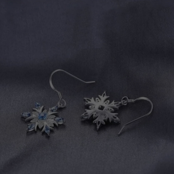 🎁Blue Crystal Snowflake Drop Earrings🎁 - Picture 3 of 7
